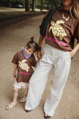 SEAS THE DAY TURTLE T-SHIRT IN BROWN