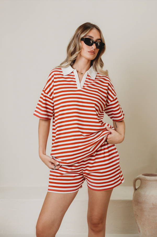 SHORTS IN RED STRIPE