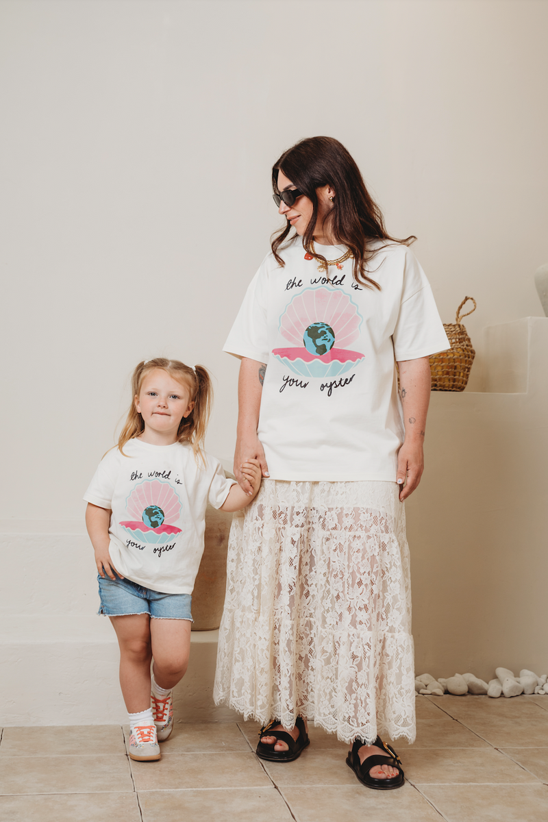 EMMY LUPIN X HAPPY HEARTS MINI OYSTER T-SHIRT