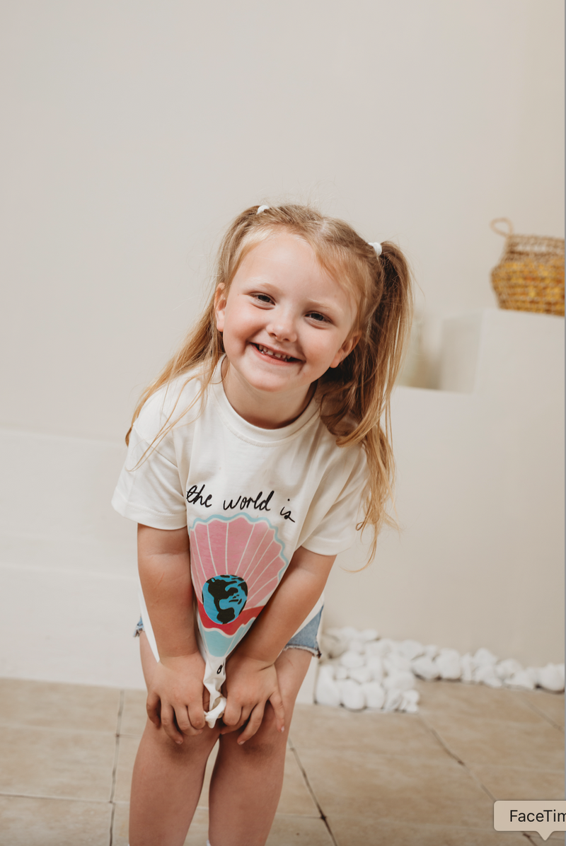 EMMY LUPIN X HAPPY HEARTS MINI OYSTER T-SHIRT