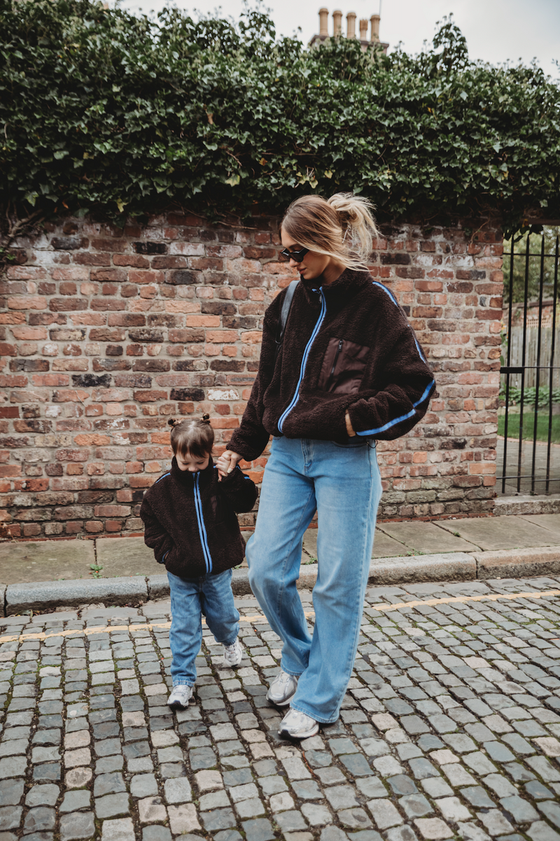 TEDDY FLEECE ZIP JACKET IN DARK CHOCOLATE