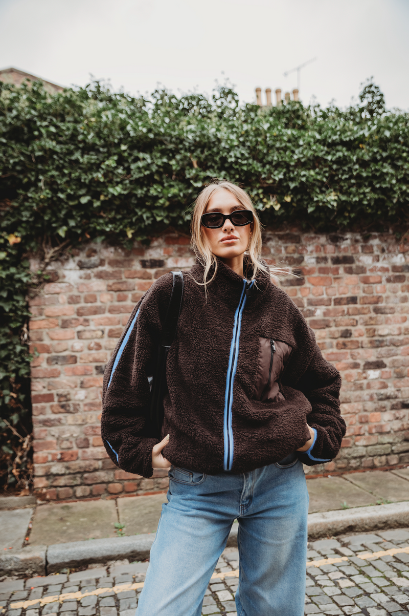TEDDY FLEECE ZIP JACKET IN DARK CHOCOLATE